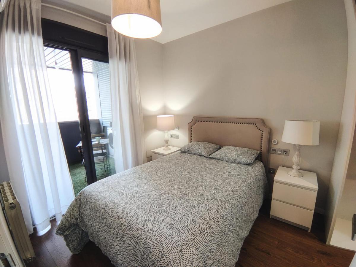 Apartamento Dlux Granada Apartment ภายนอก รูปภาพ